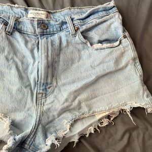 A&F Curve Love Mom Short